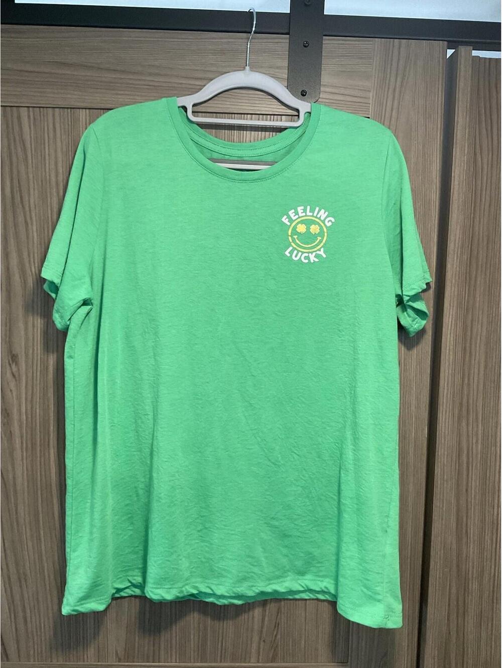 Way To Celebrate  St Patrick’s Day Feeling Lucky Womens T Shirt Size Xl 16/18